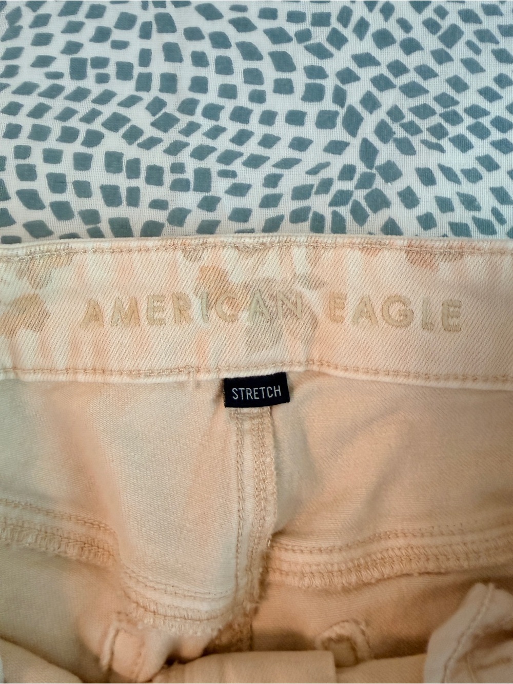 American Eagle | Beige Floral Low-Rise Flare Jeans - Picture 5 of 10